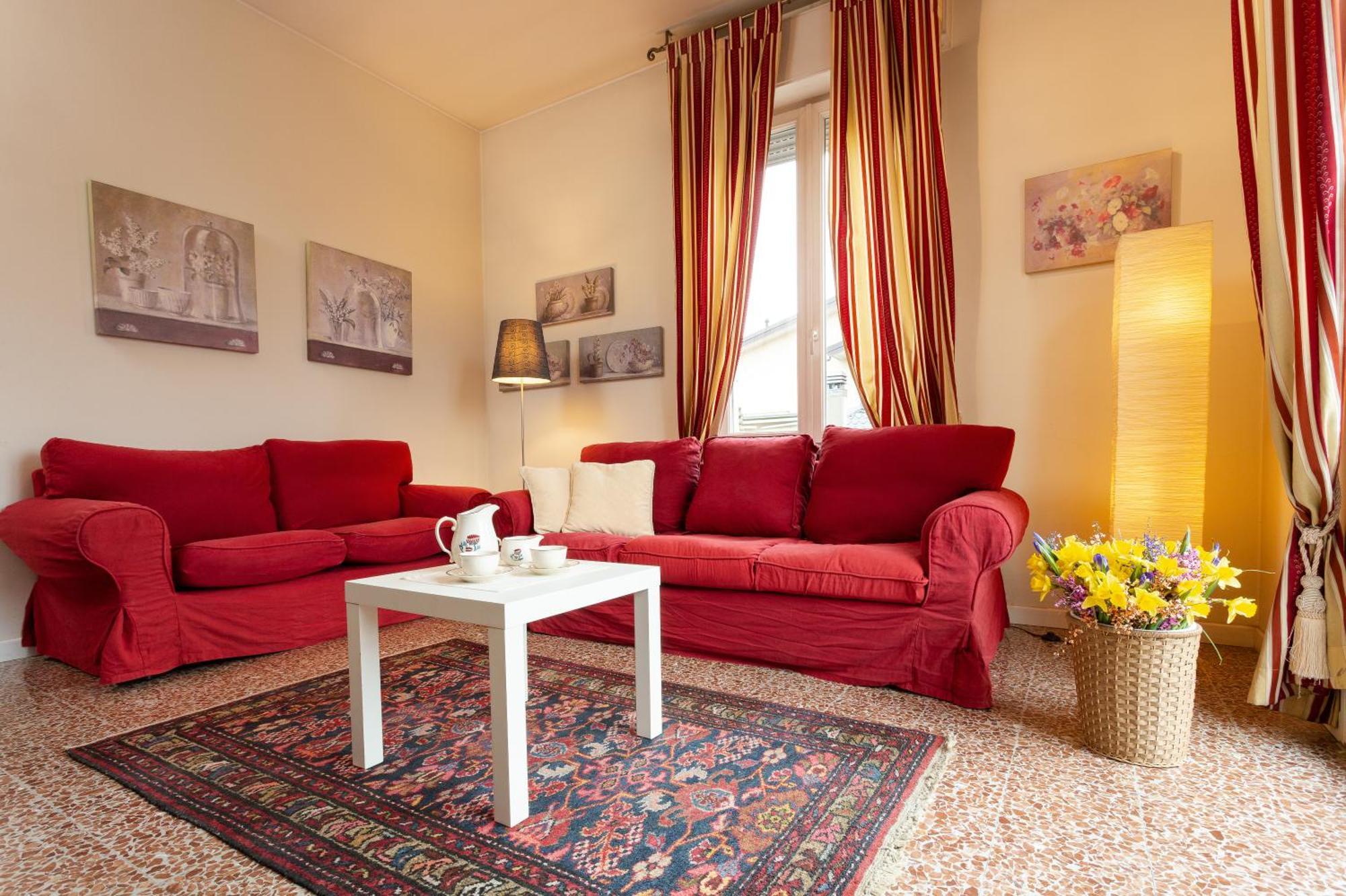 La Castellana Apartment แบร์กาโม ภายนอก รูปภาพ
