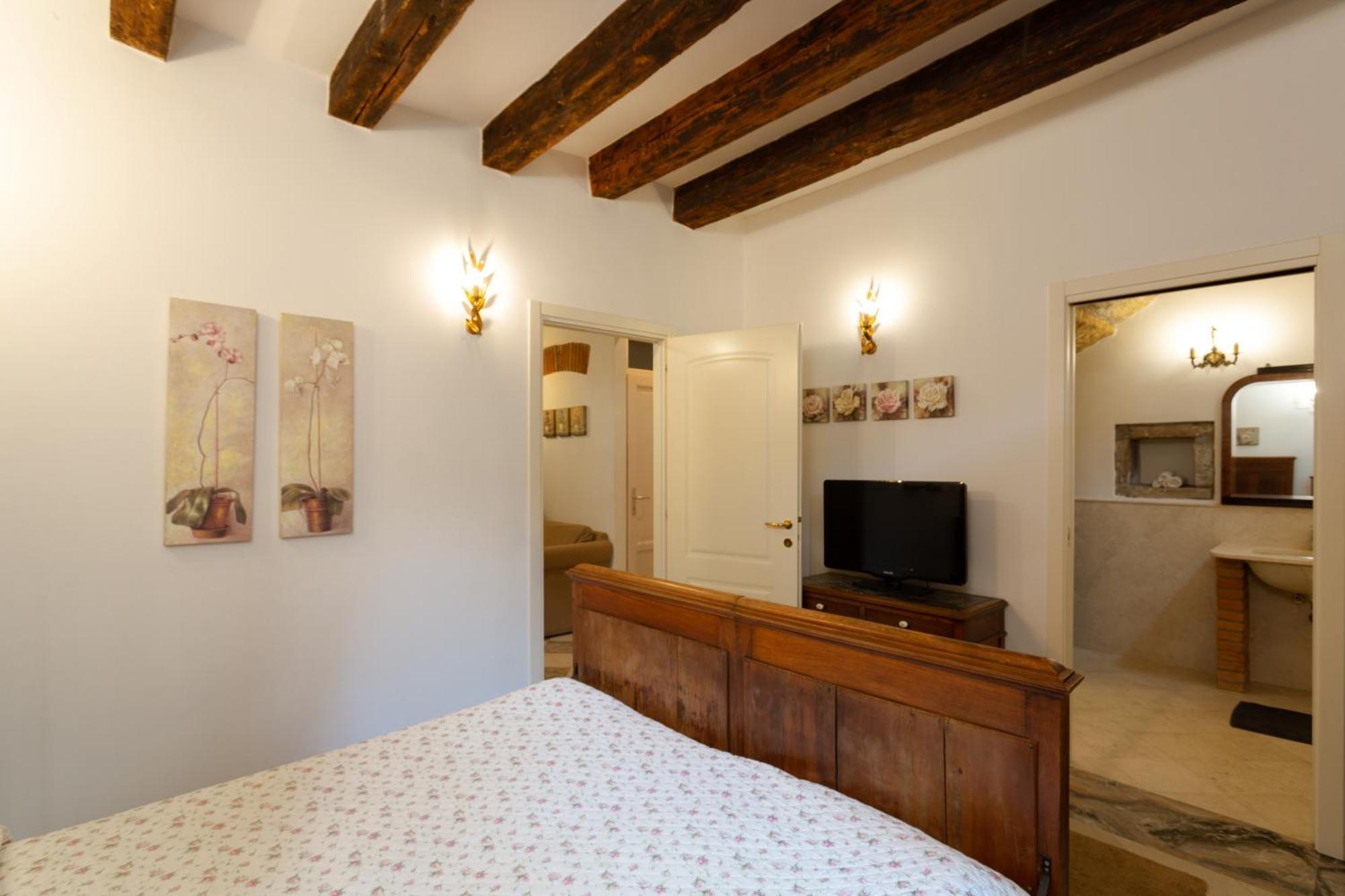 La Castellana Apartment แบร์กาโม ภายนอก รูปภาพ