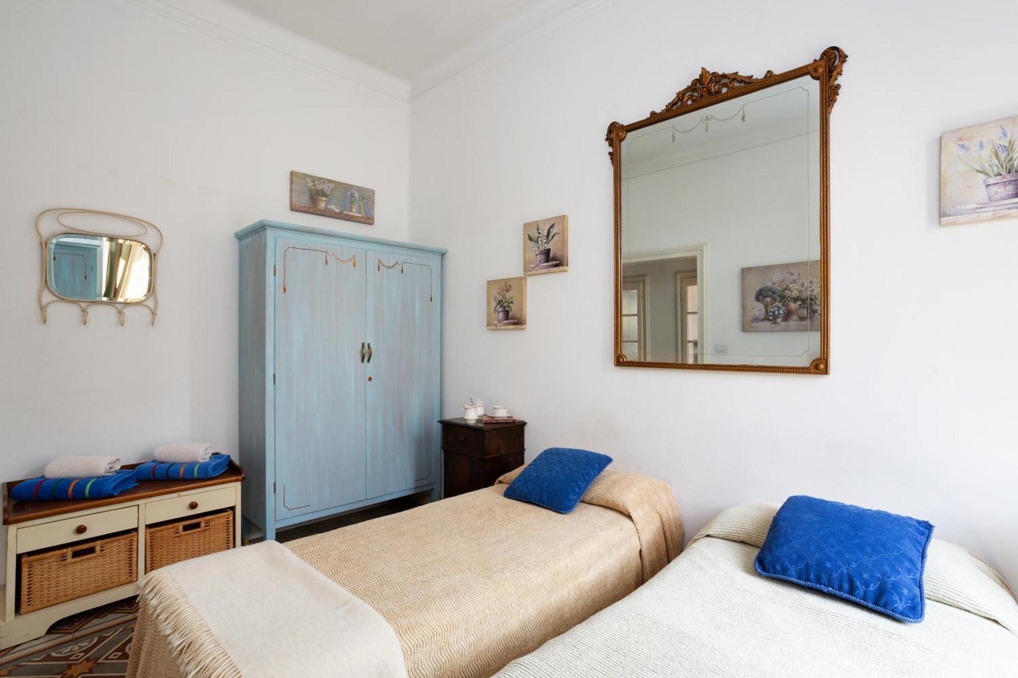 La Castellana Apartment แบร์กาโม ภายนอก รูปภาพ