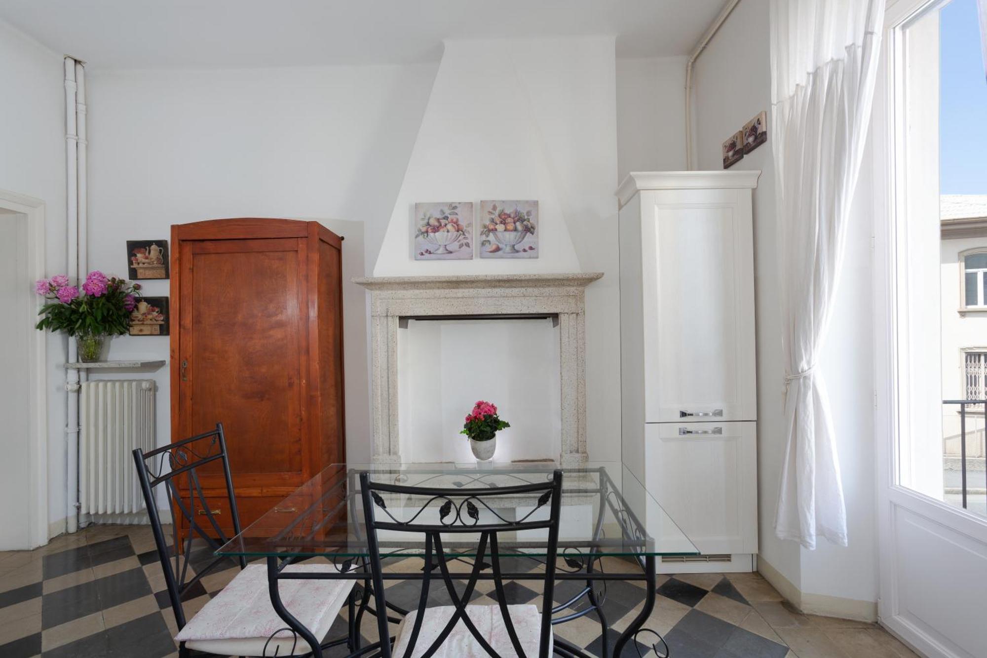 La Castellana Apartment แบร์กาโม ภายนอก รูปภาพ