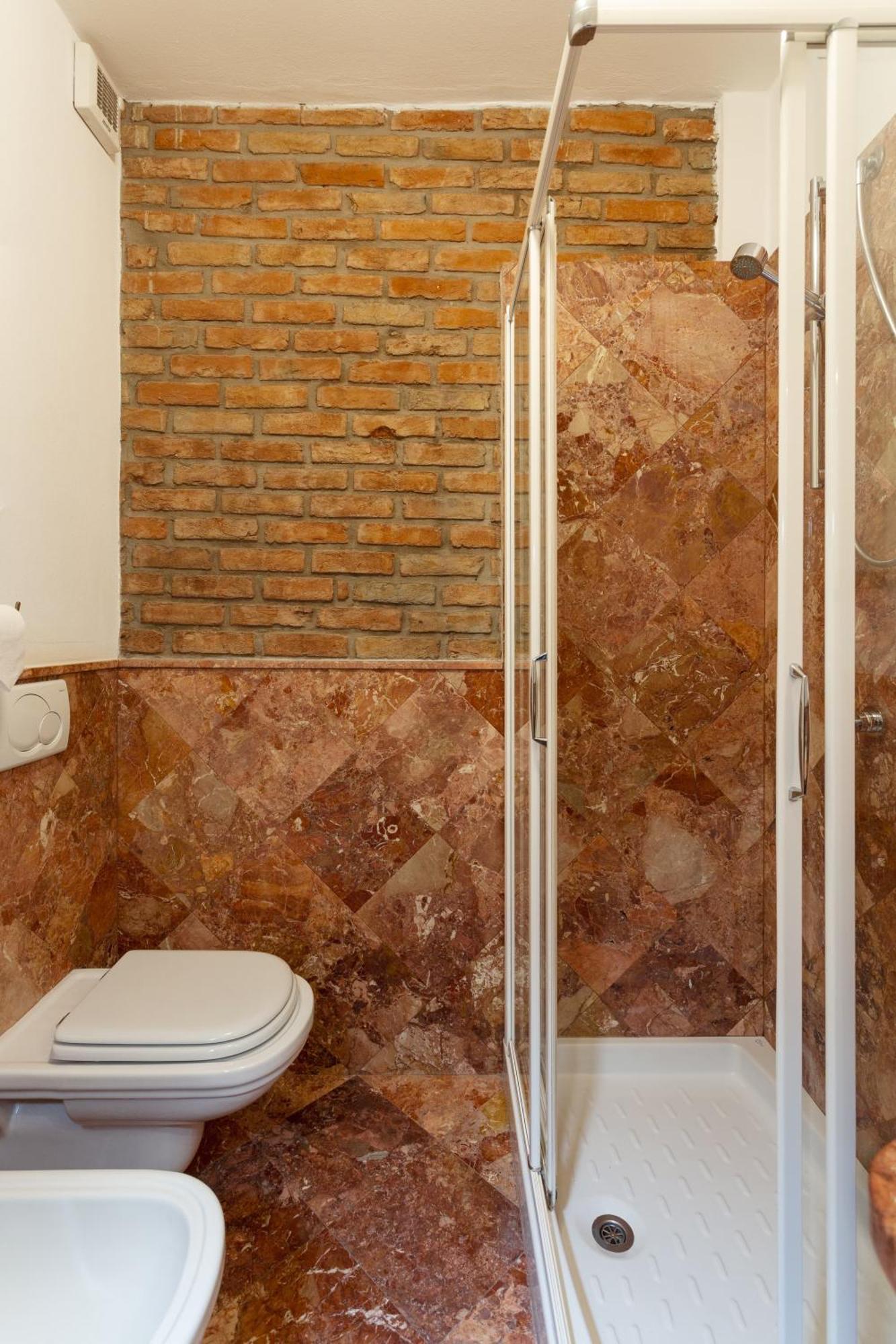 La Castellana Apartment แบร์กาโม ภายนอก รูปภาพ