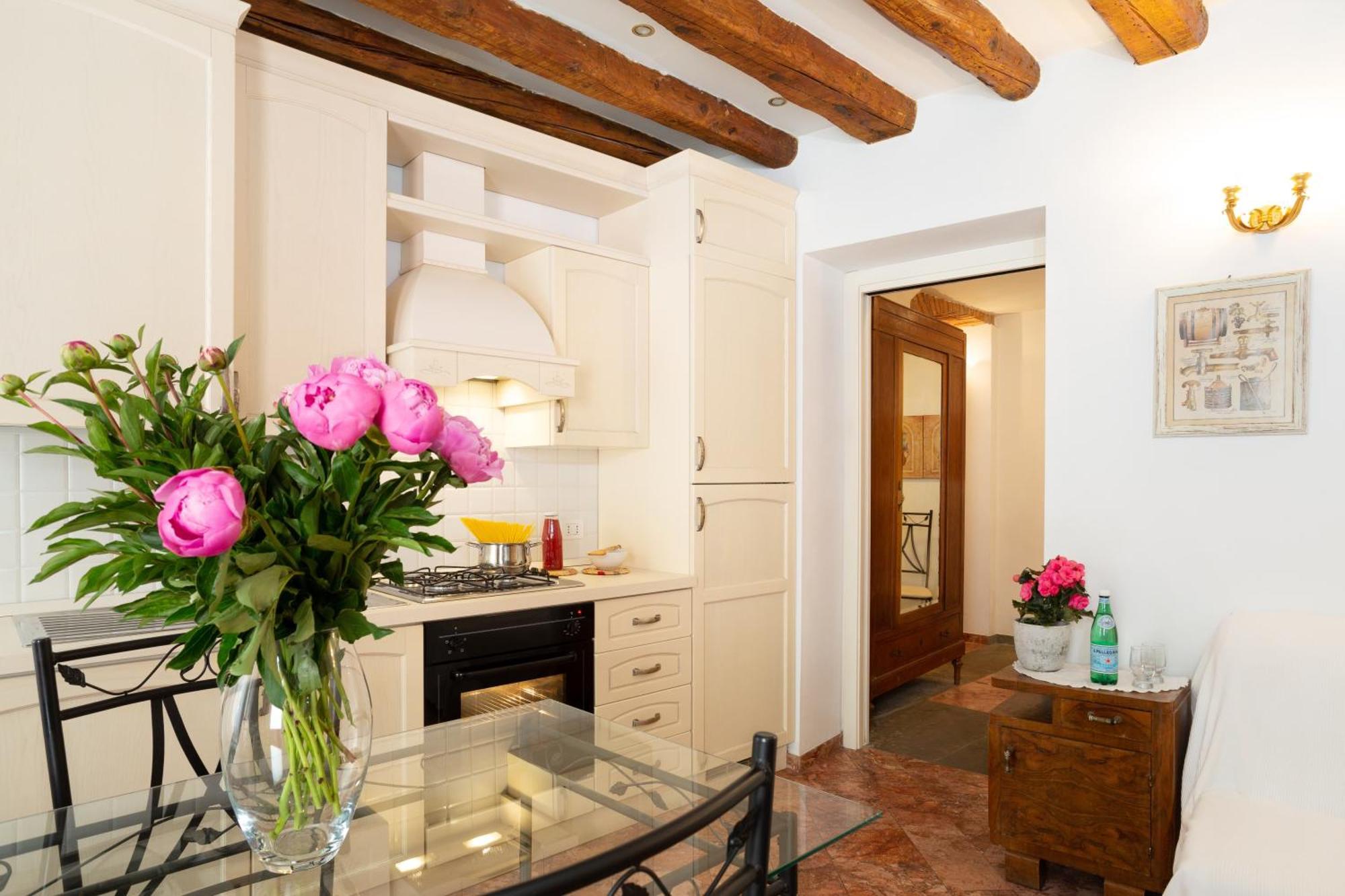 La Castellana Apartment แบร์กาโม ภายนอก รูปภาพ